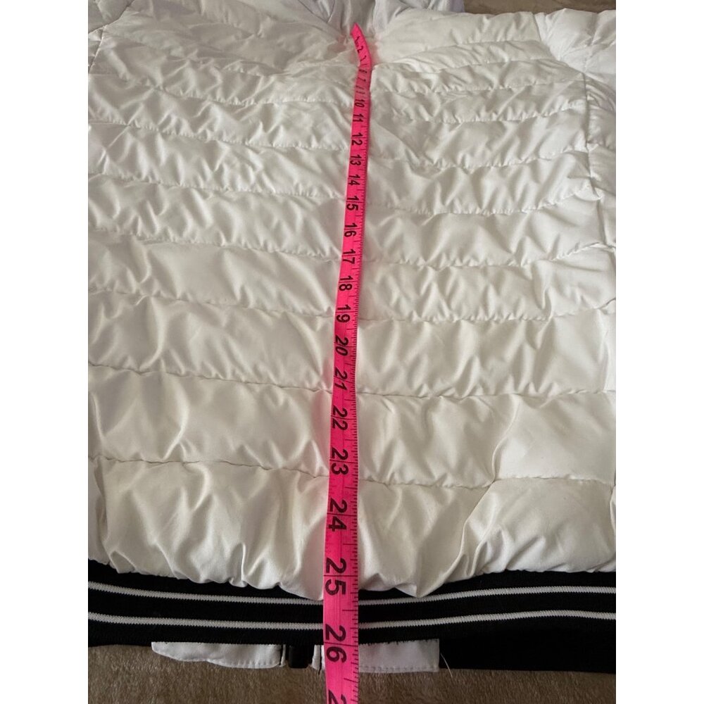 Calvin Klein White Hooded Puffer Jacket Sorona Aura Insulation Size Medium - Picture 9 of 9